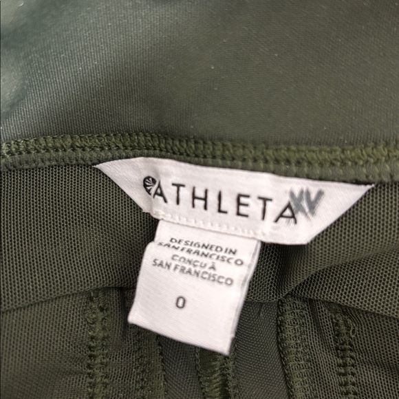 Athleta Headland Hybrid Cargo Legging - Picture 4 of 10